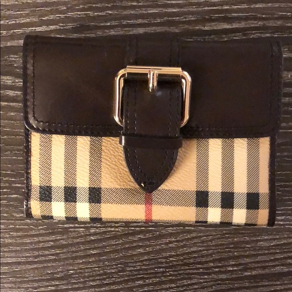 Authentic new burberry novacheck wallet - Picture 3 of 8
